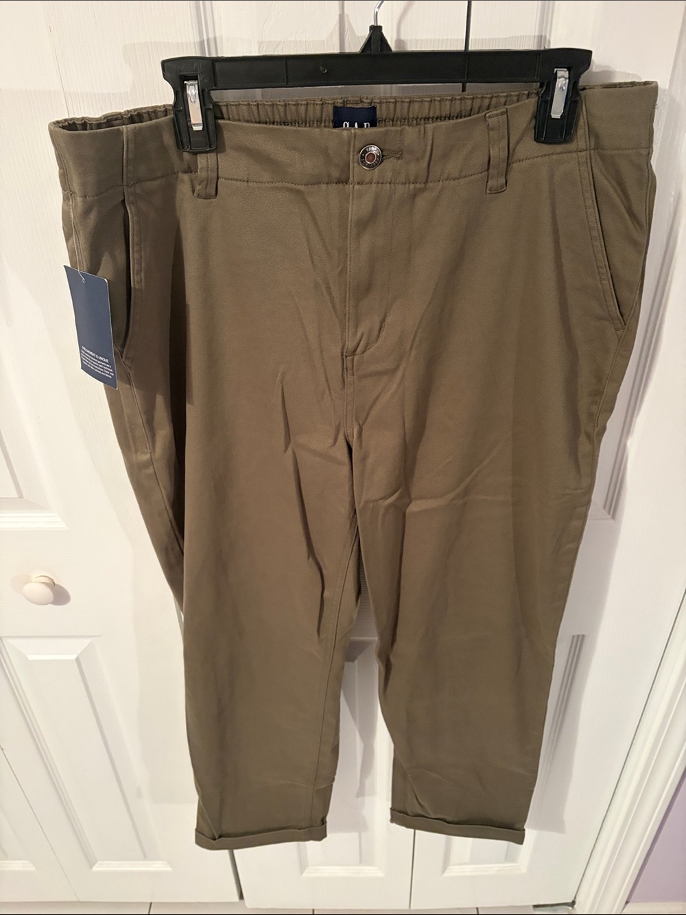 GAP Women’s Classic Straight Khaki Pants - Olive